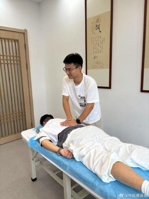 夜門診的驚喜 新推拿師的中醫(yī)診療初體驗